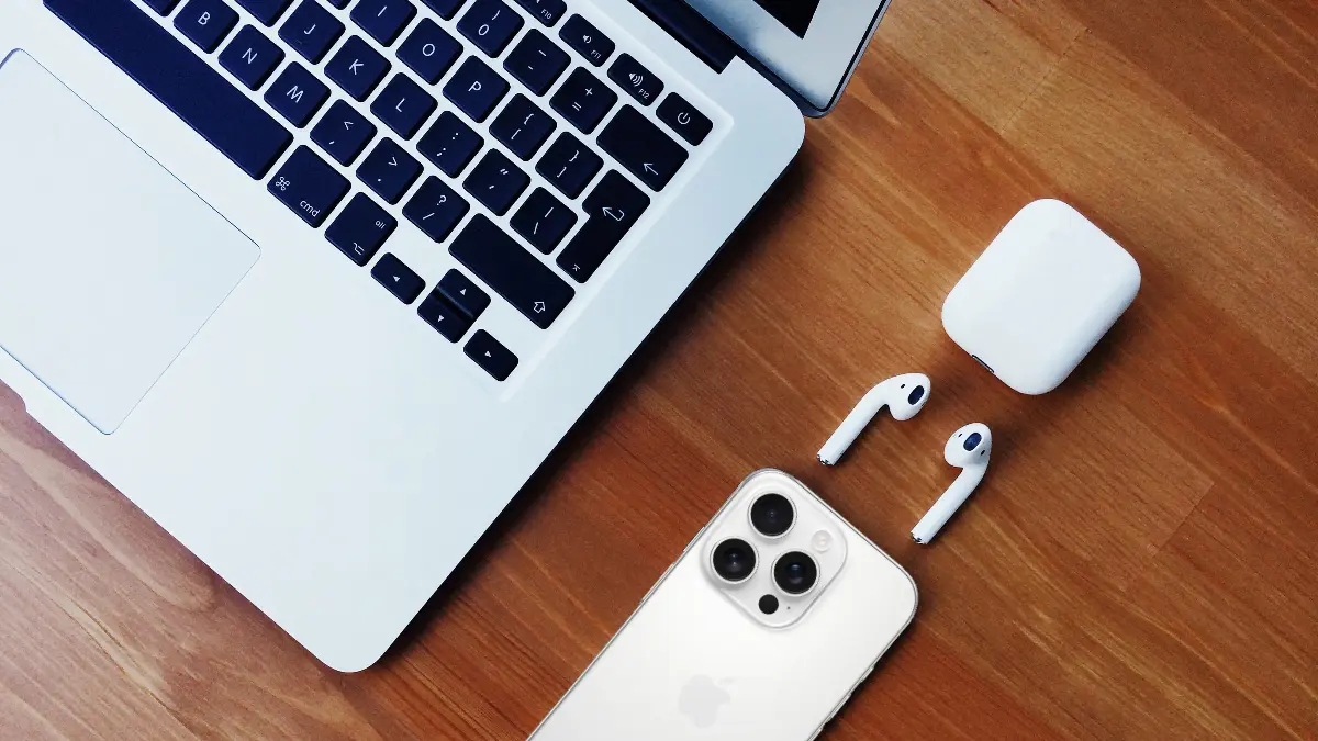 How to connect your AirPods to iPhone, iPad or Mac – Easy Guide